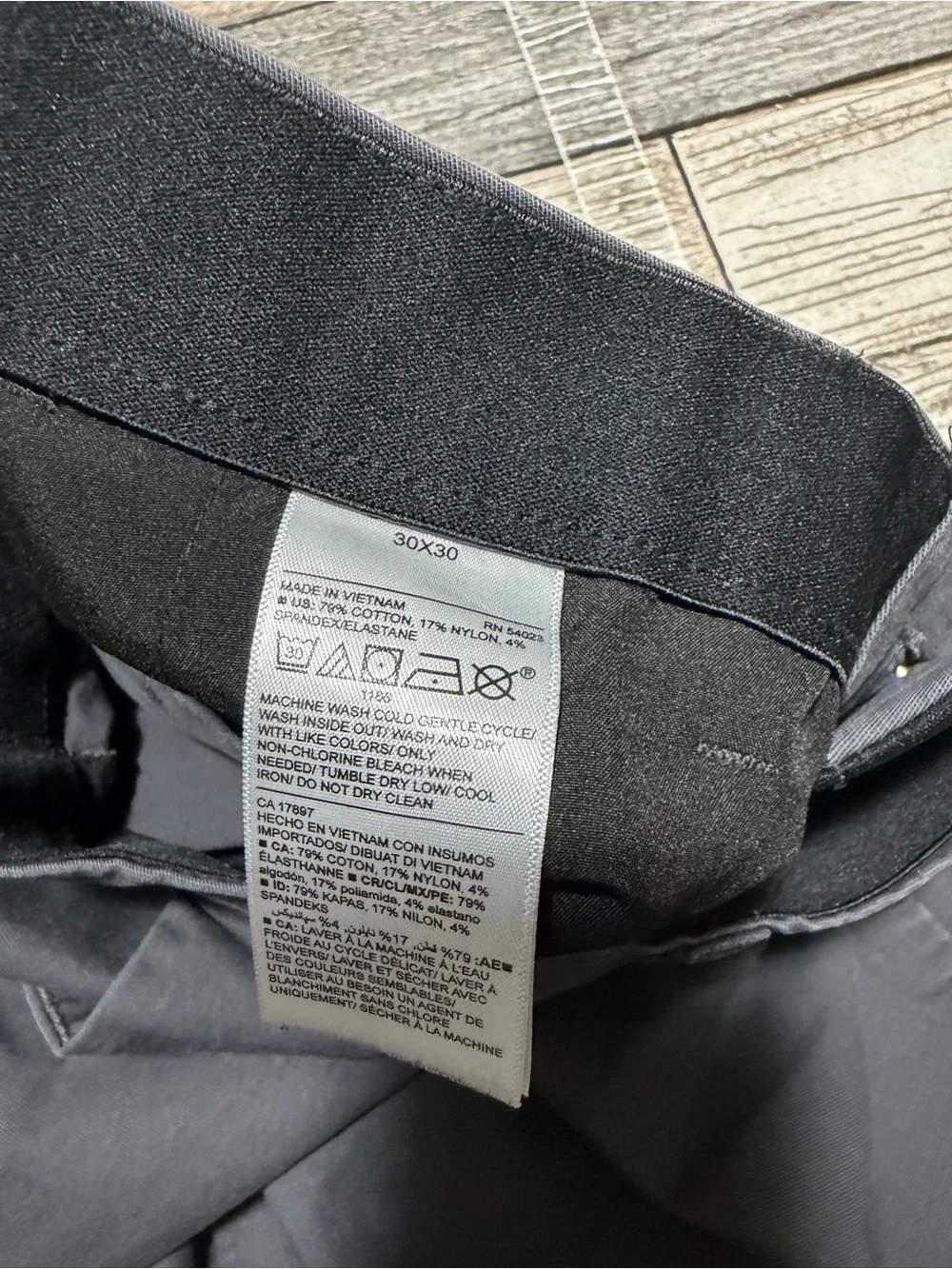 Old Navy Ultimate Tech Slim Pants Men’s 30x30 Gray Built In Flex